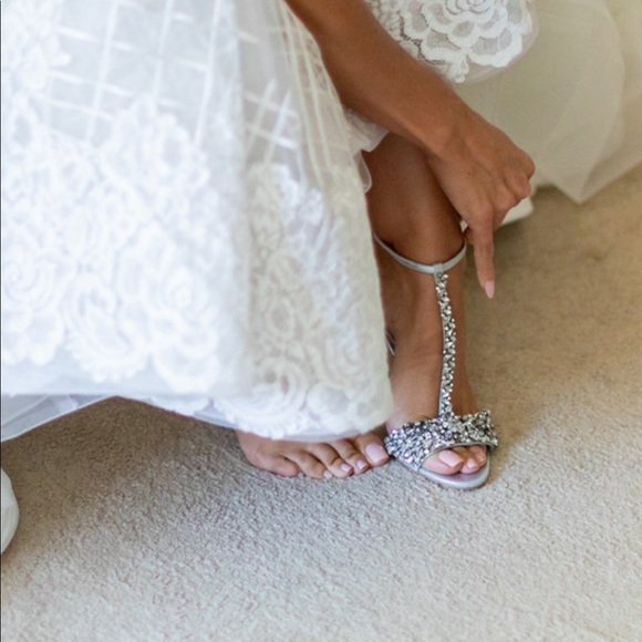 Badgley Mischka Shoes - Silver Badgley Mischka heels
